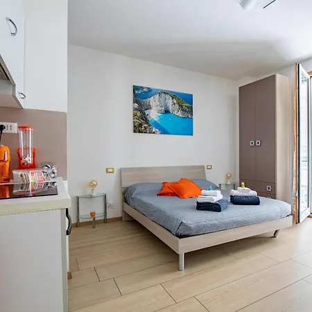Appartamento Orizzonte 5 Terre - Via Lunigiana 221 - Stazione Migliarina, Interno 18 *